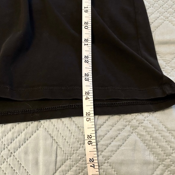 🌼3 for $20!🌼ZhAJh Half Sleeve Black Tee, Size Medium - Picture 4 of 5